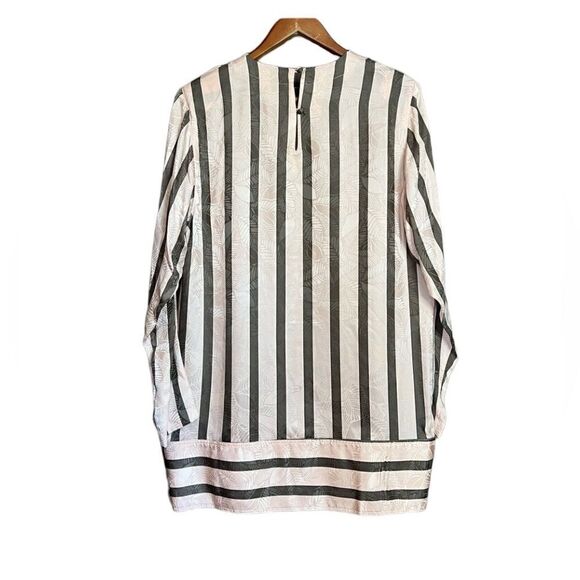 Maggie London 100% silk striped tunic - Picture 11 of 11